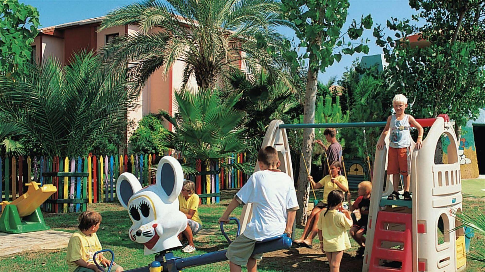 Resort Sural Garden Side