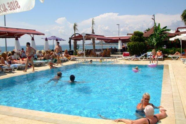 Hotel Altinkum 3*