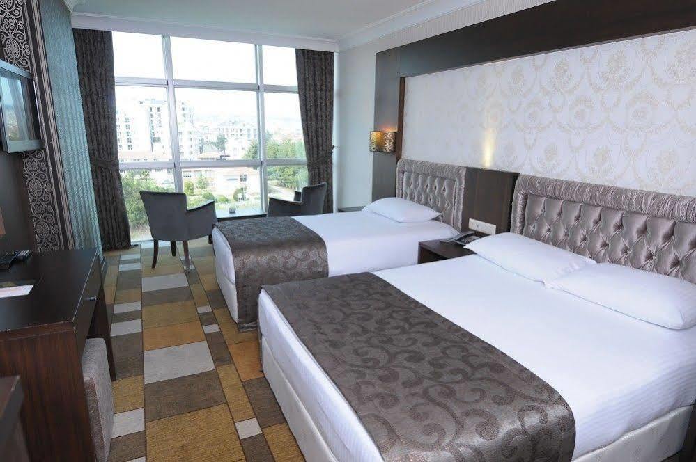 Hotel Grand Amisos 4*