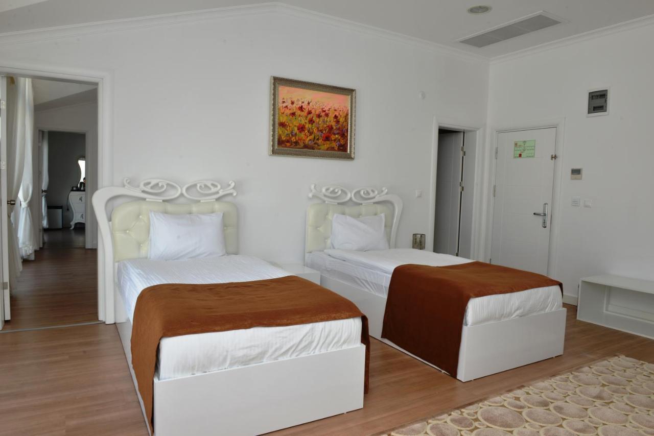 Hotel Mourouj Gloria White Palace & 4*