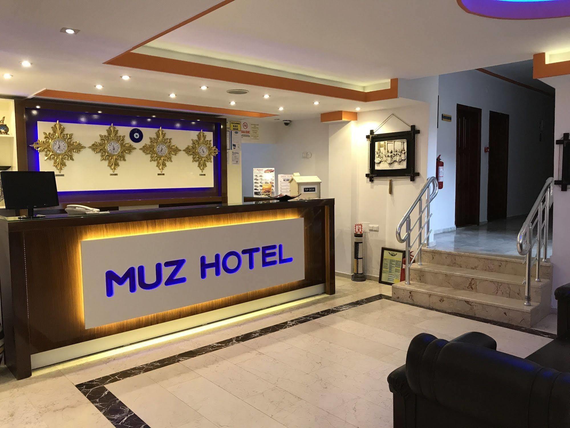 Muz 2*