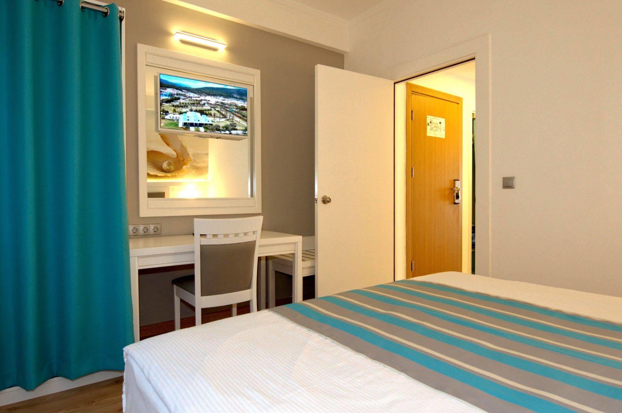 Hotel Suntopia Tropical 4*