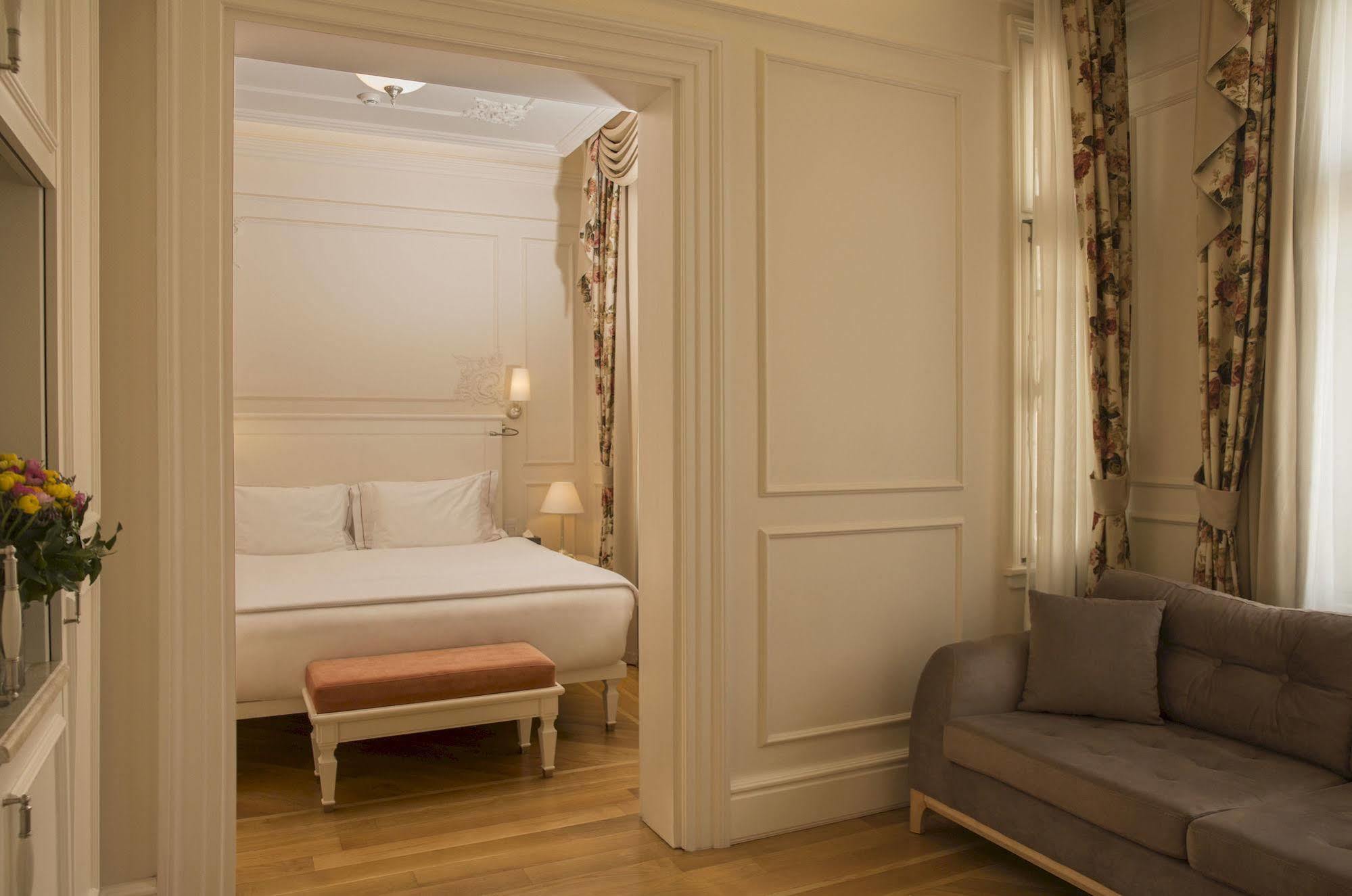 Hotel Corinne Art & Boutique