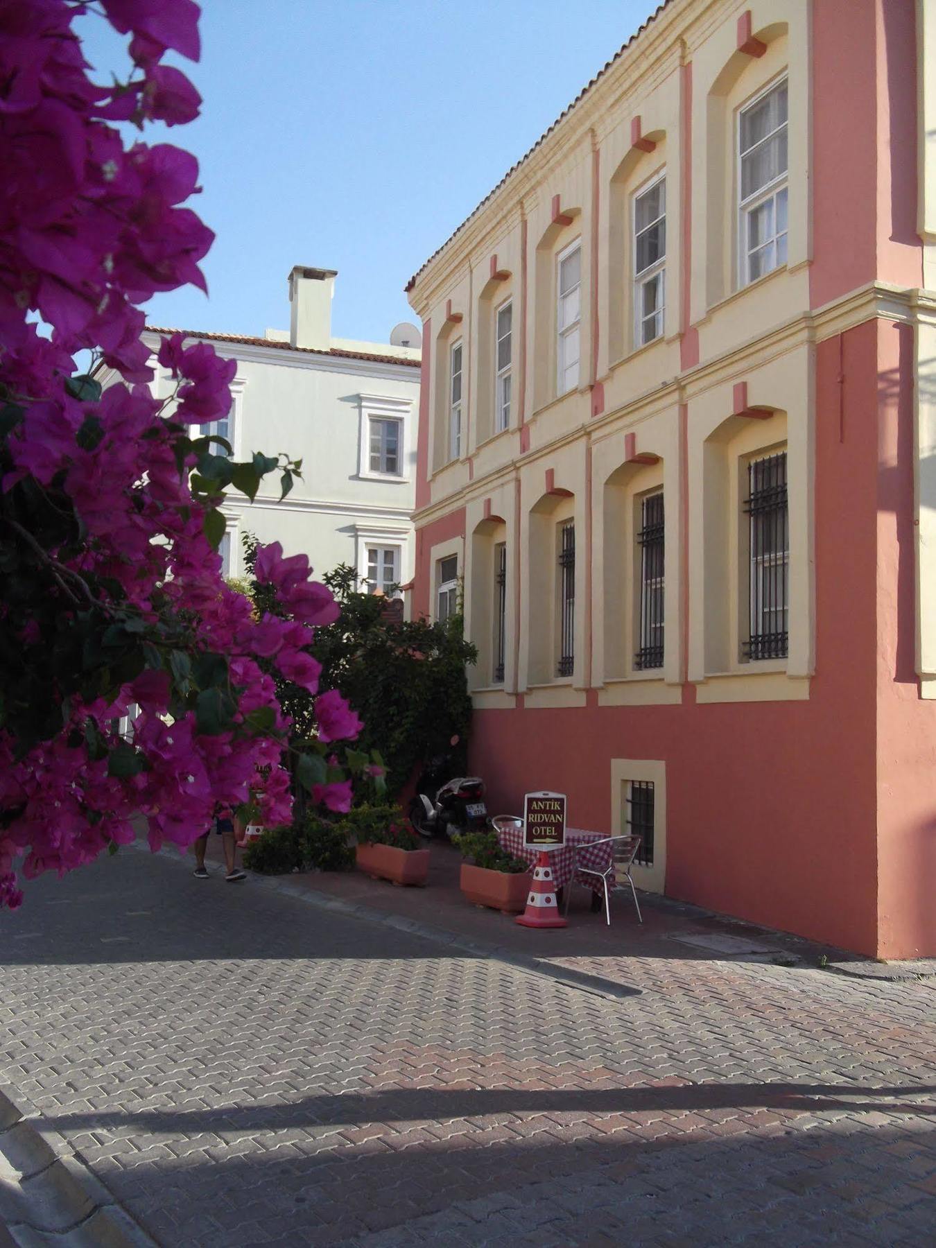 Guest house Antik Ridvan