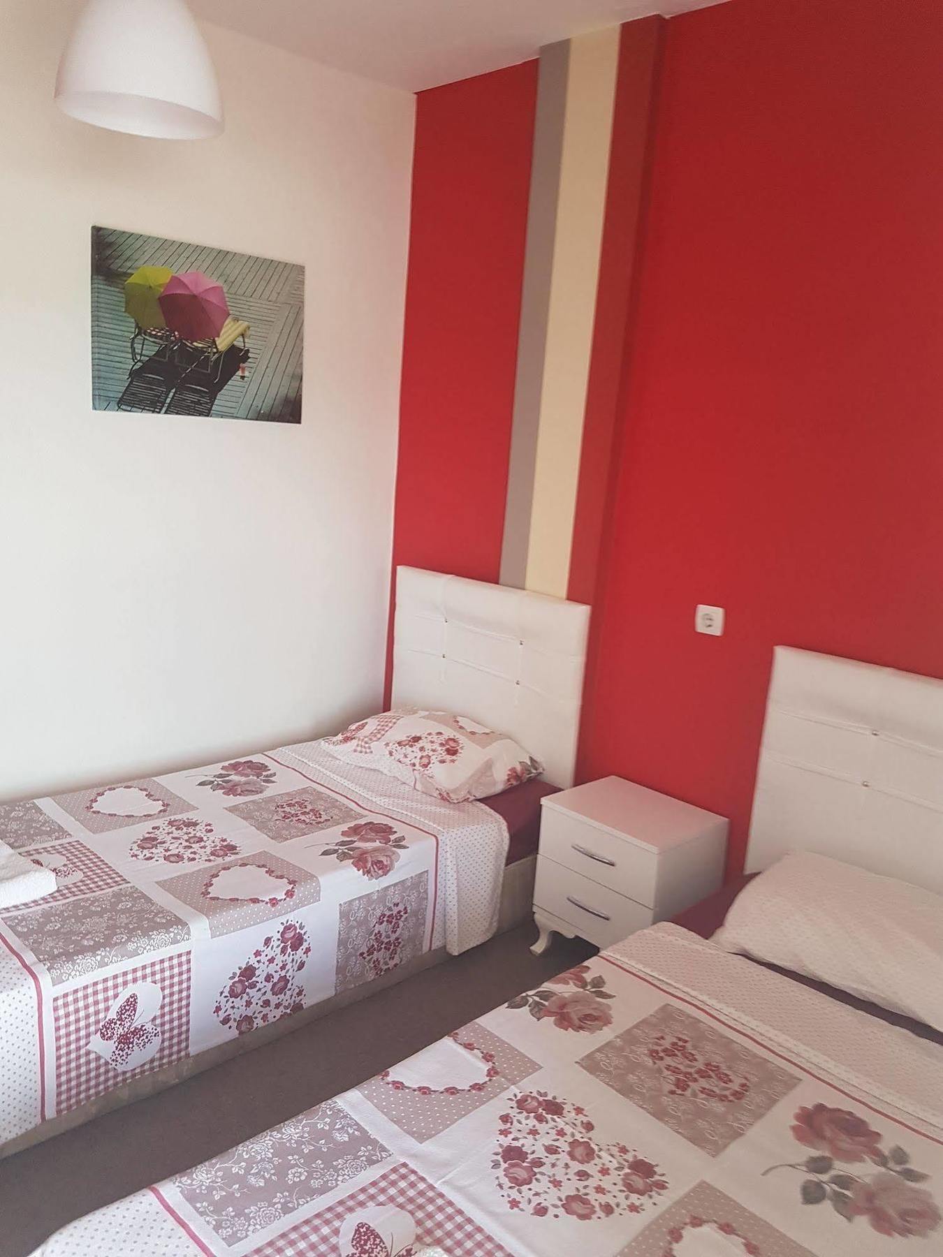 Aparthotel Bodroom 2*