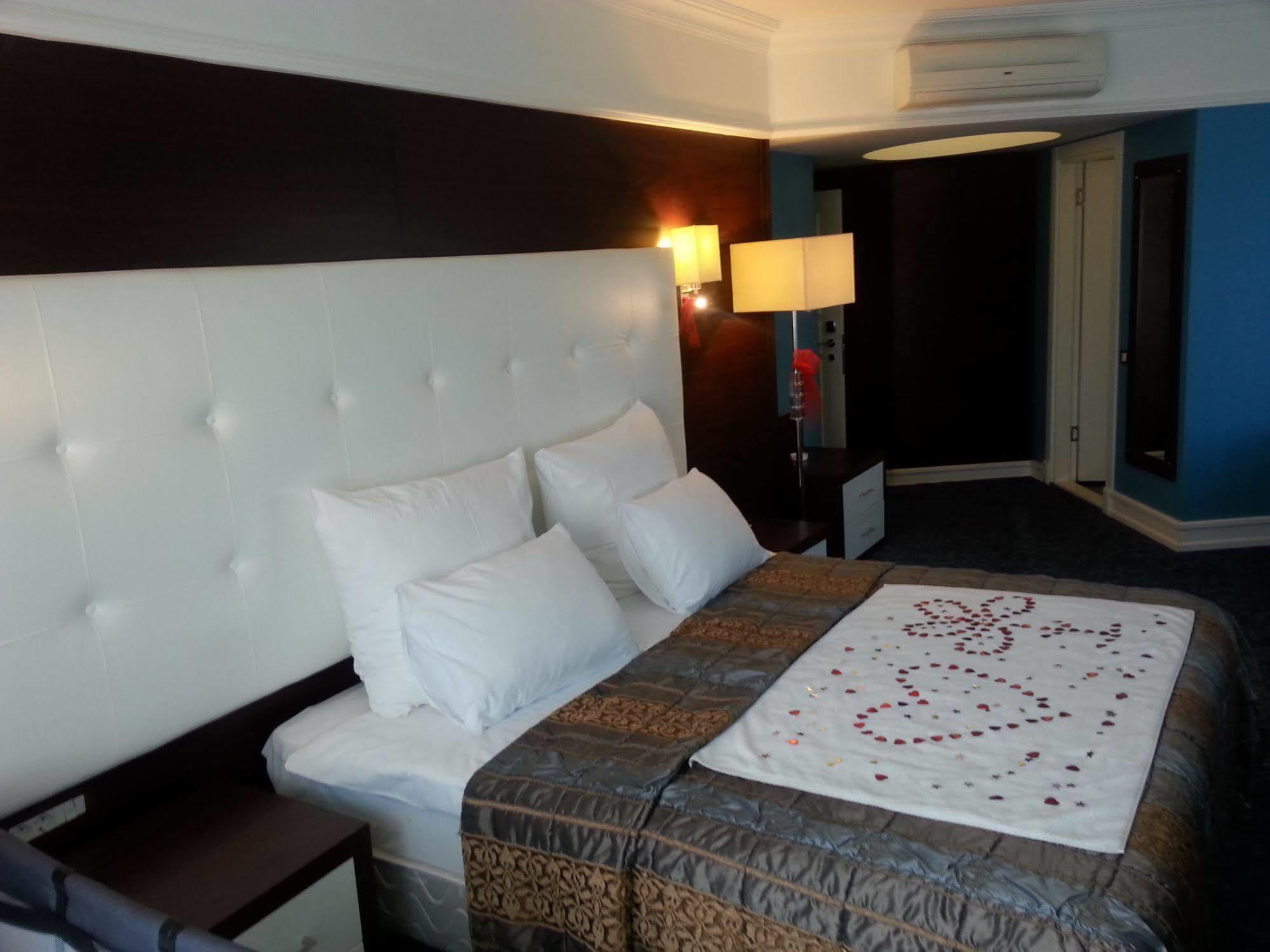 Paradise Island Hotel