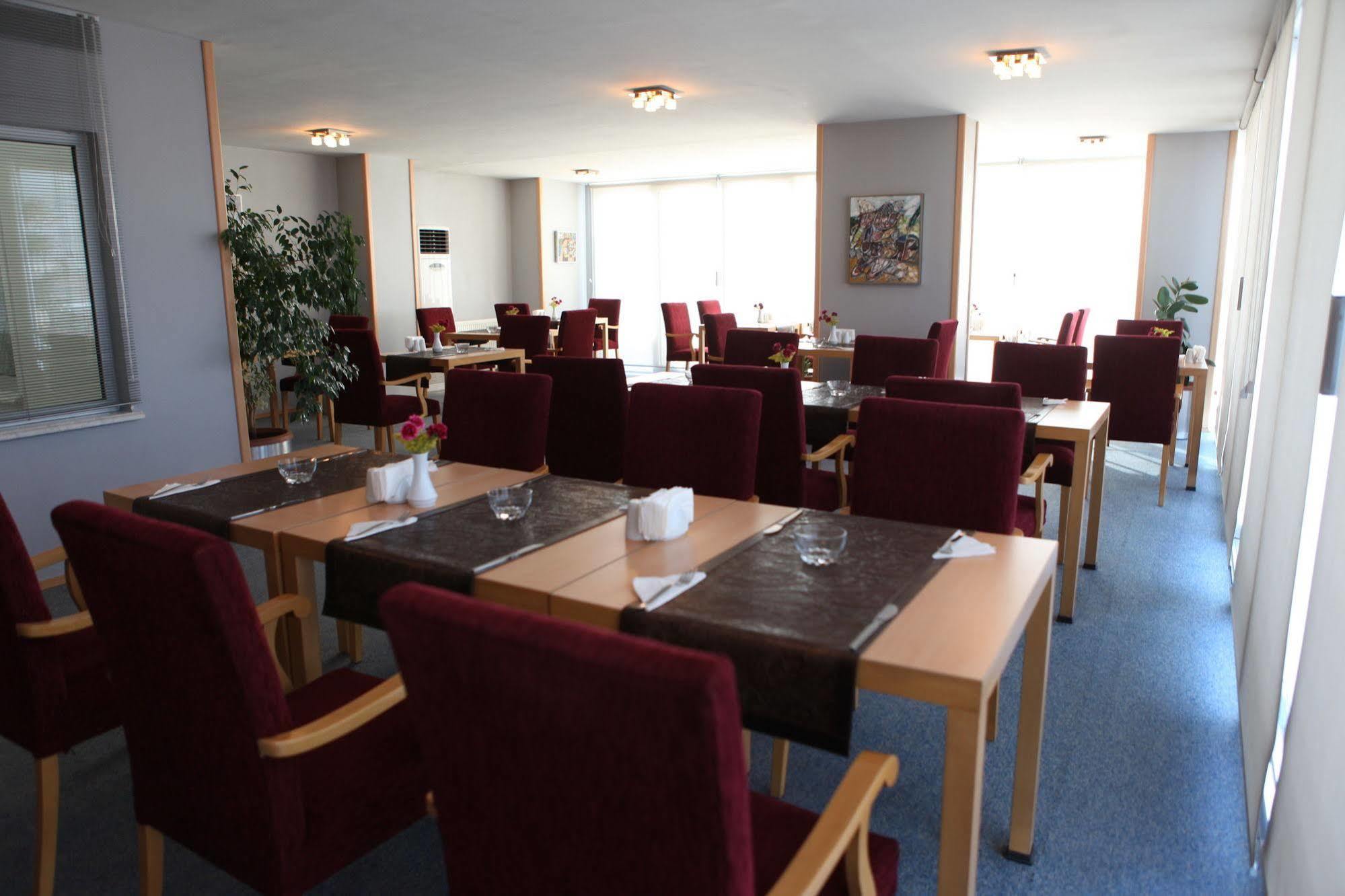 Hotel Gurgenci 3*