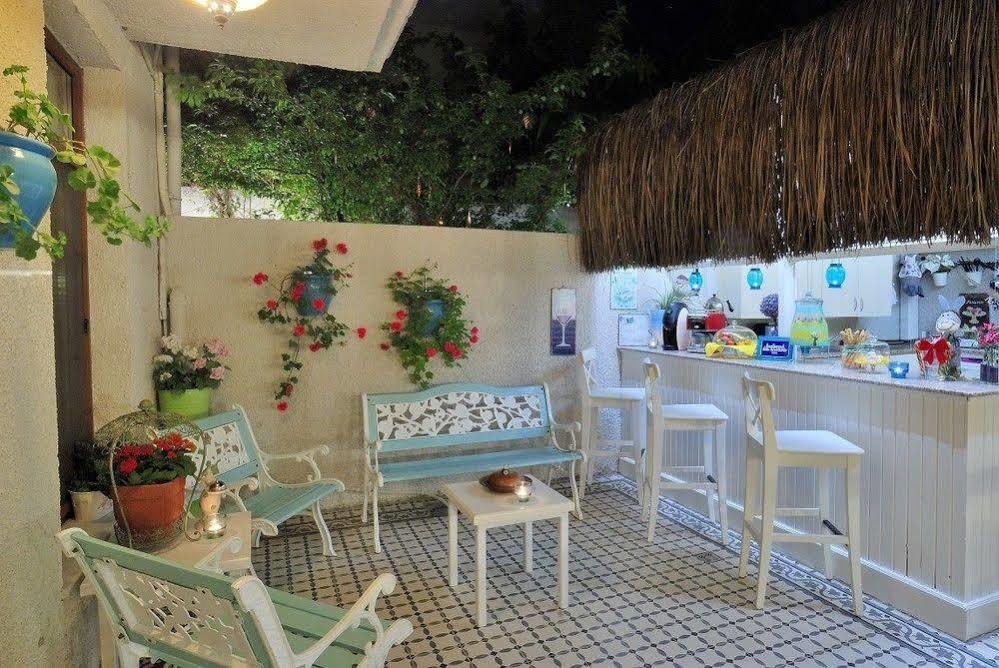 Peri Art Hotel 2*