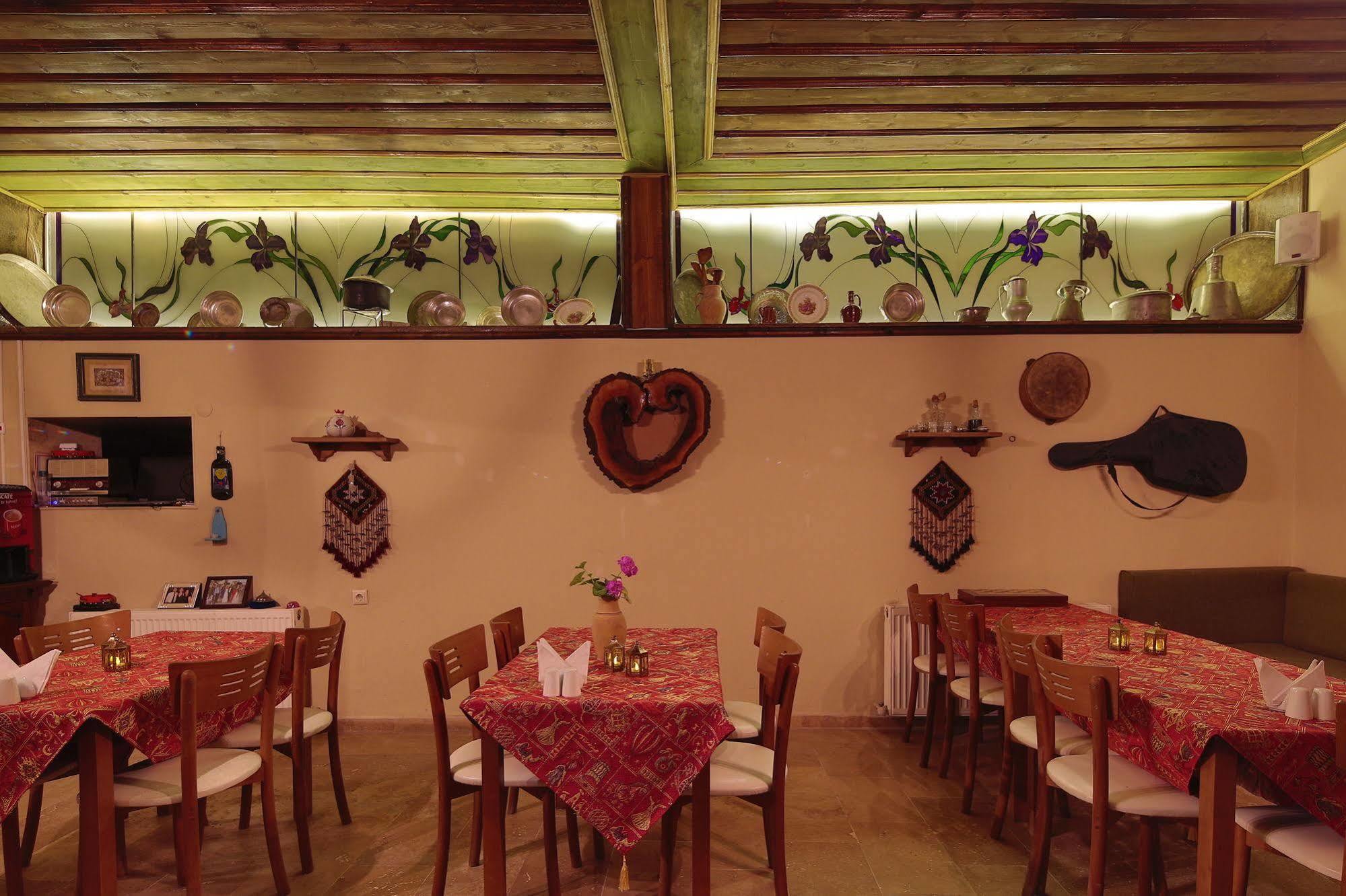 Jerveni Cave Hotel Mustafapasa