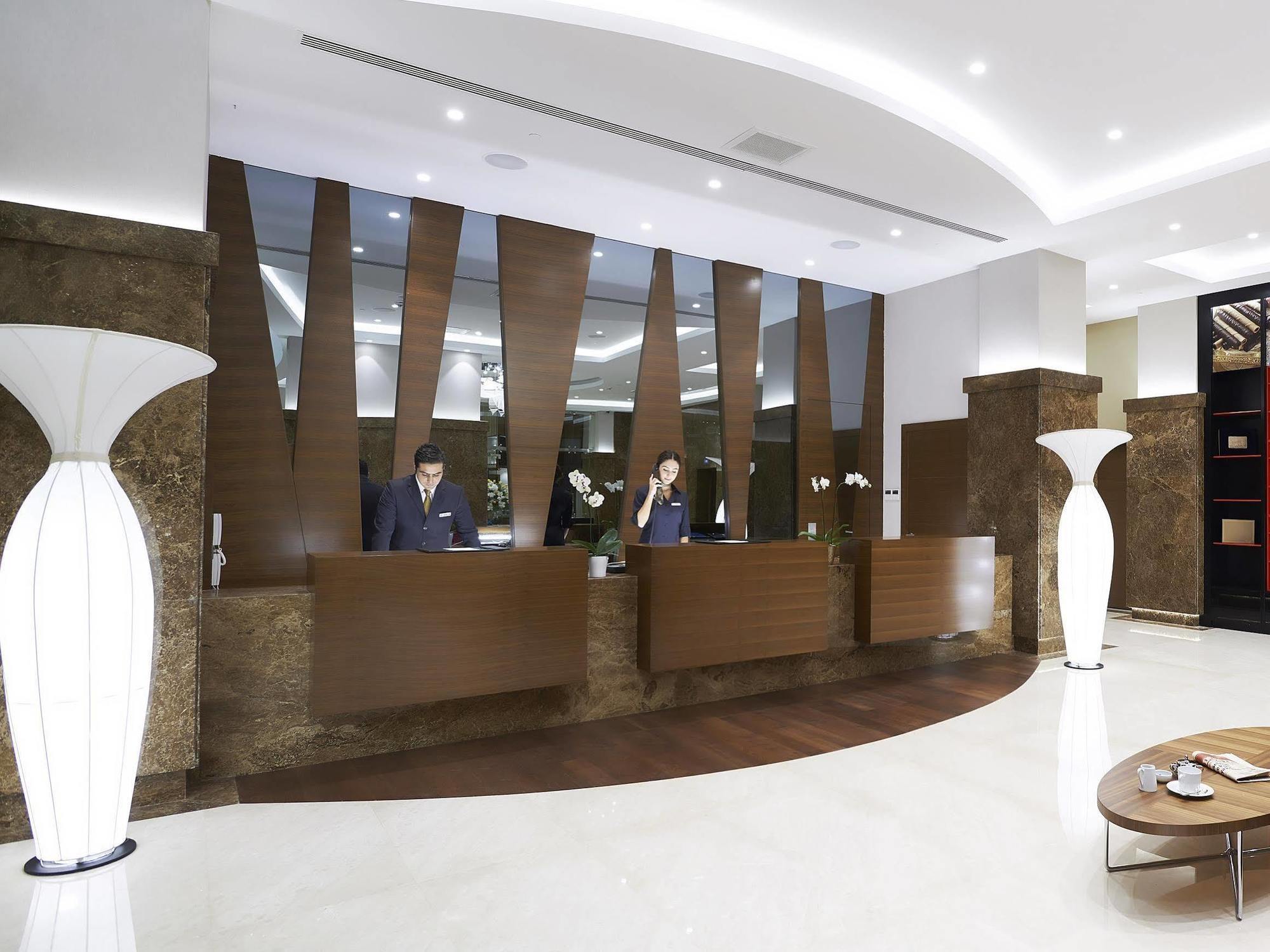 Divan Mersin Hotel 5*