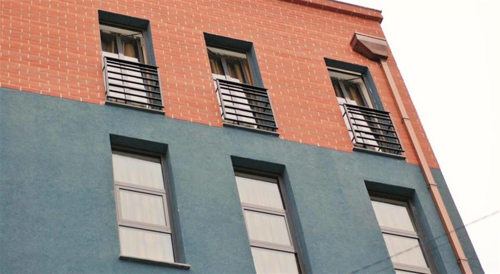 Hotel Vavien 4*