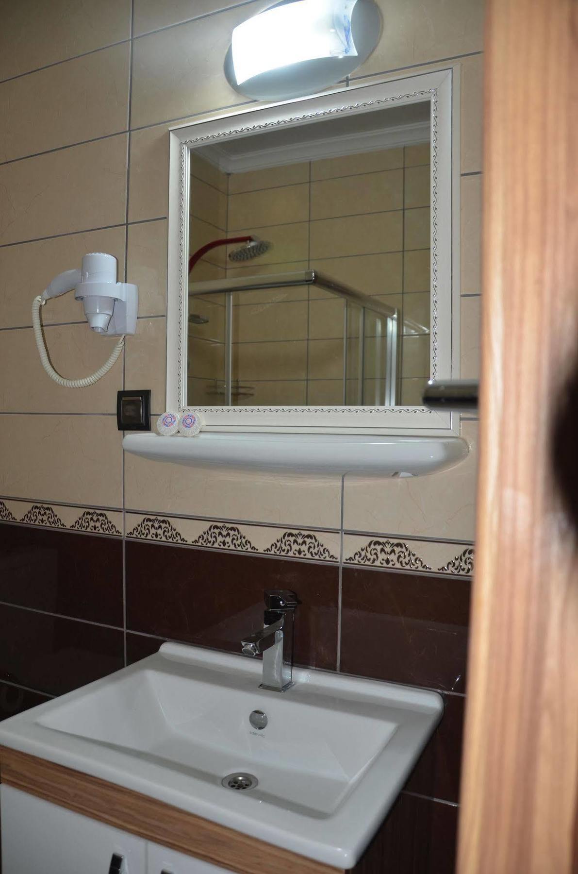 Bed & Breakfast Hisar 4*