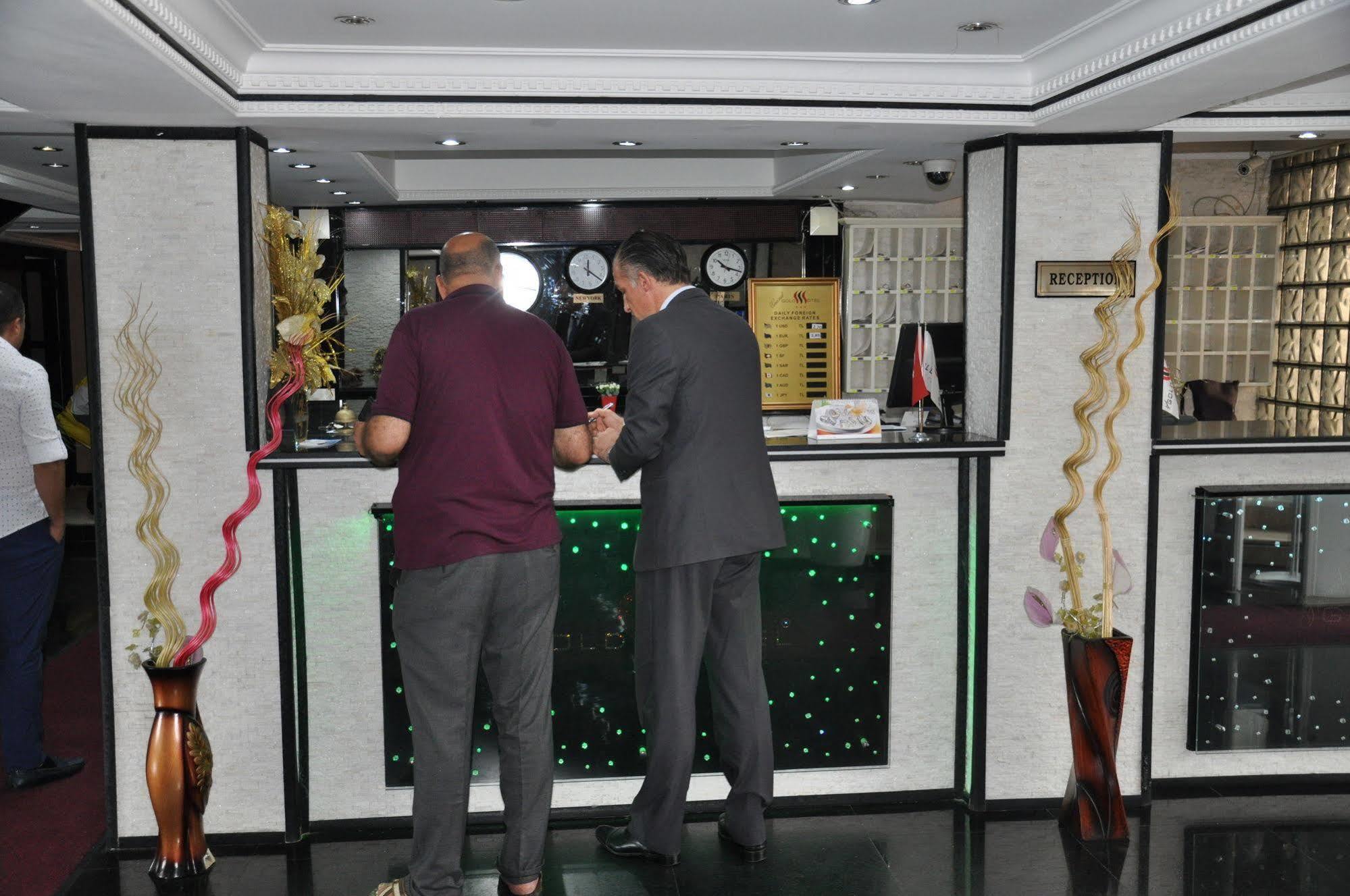 Hotel Grand Gold 3*