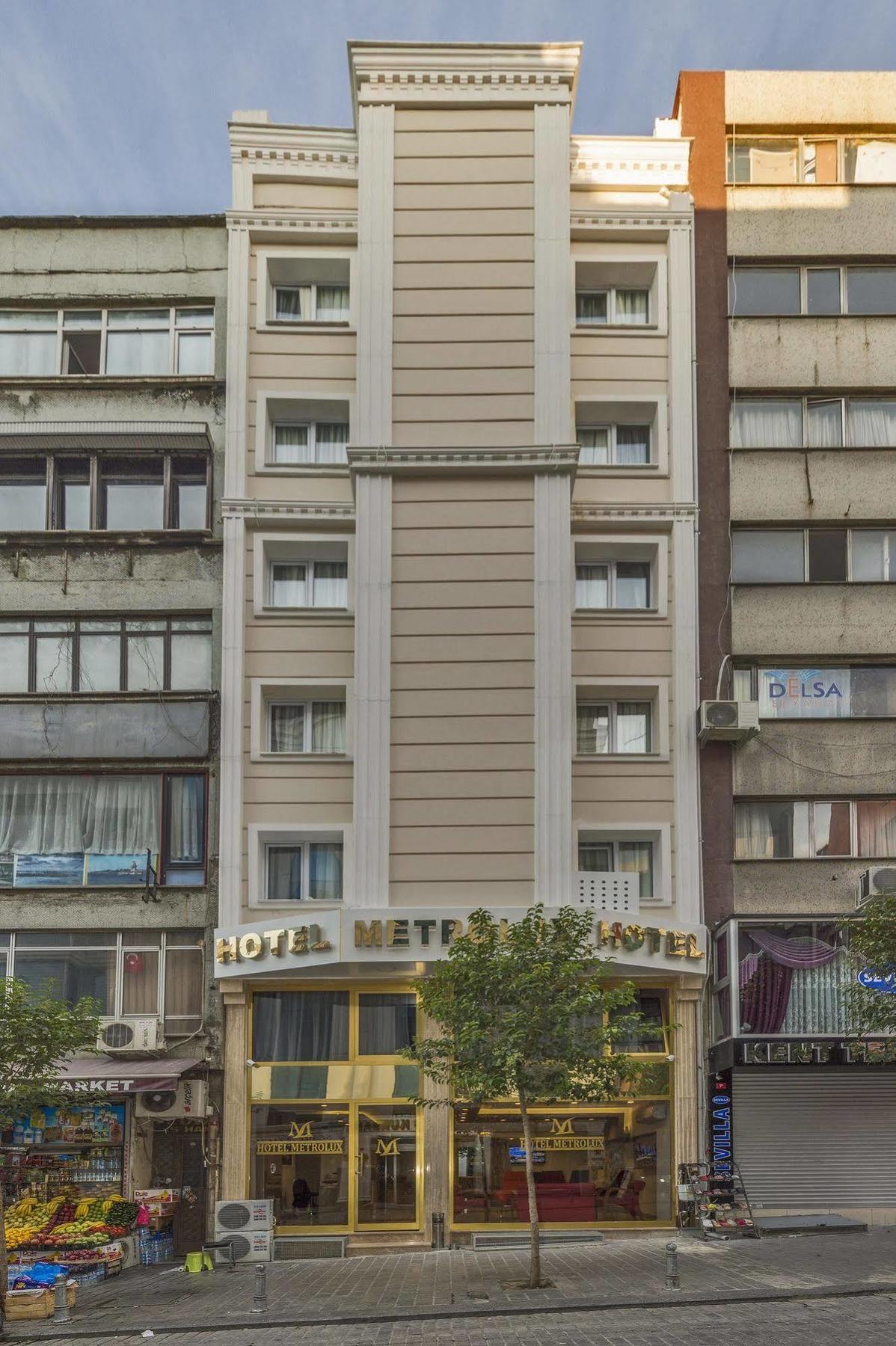 Metrolux Hotel