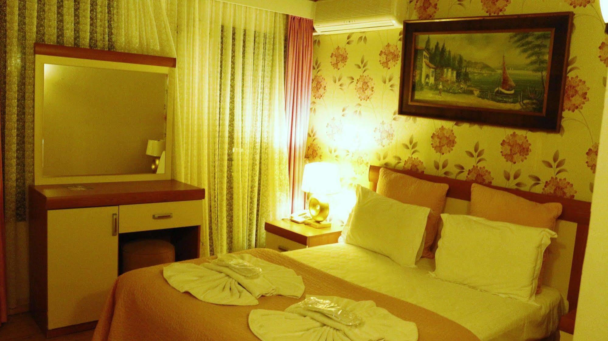 Hotel Club Grand Becassier