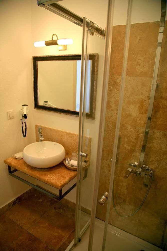 Gule Cunda Hotel