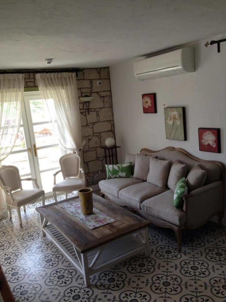 Hotel Yuga 2*