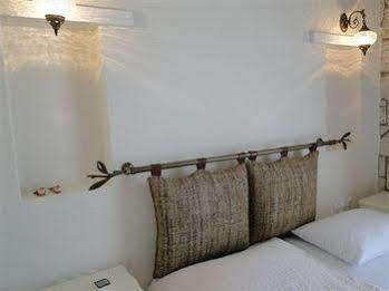 Yuga Hotel 2*