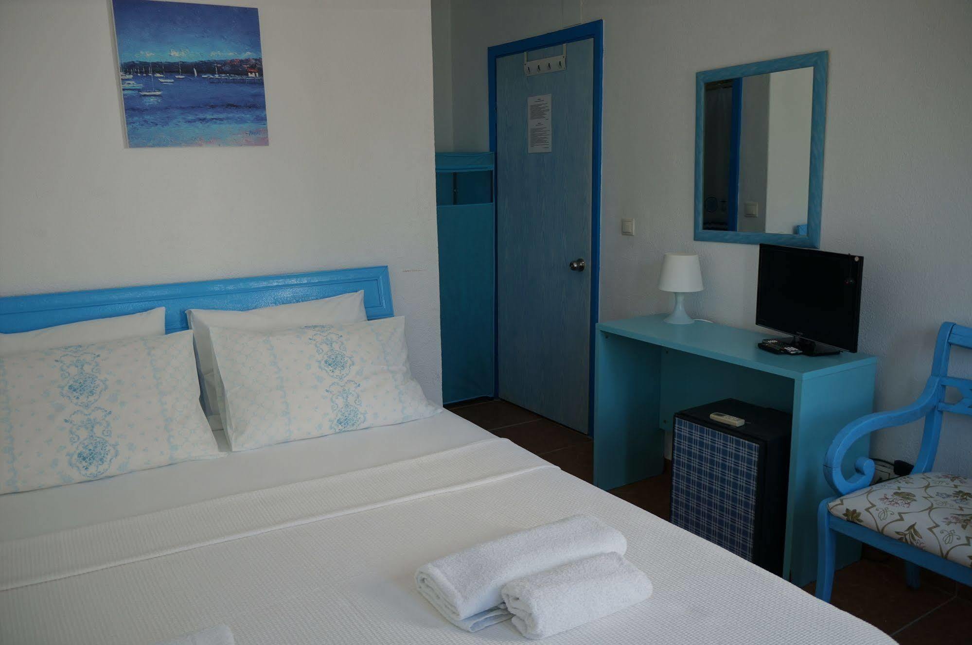 Esmana Hotel 2*