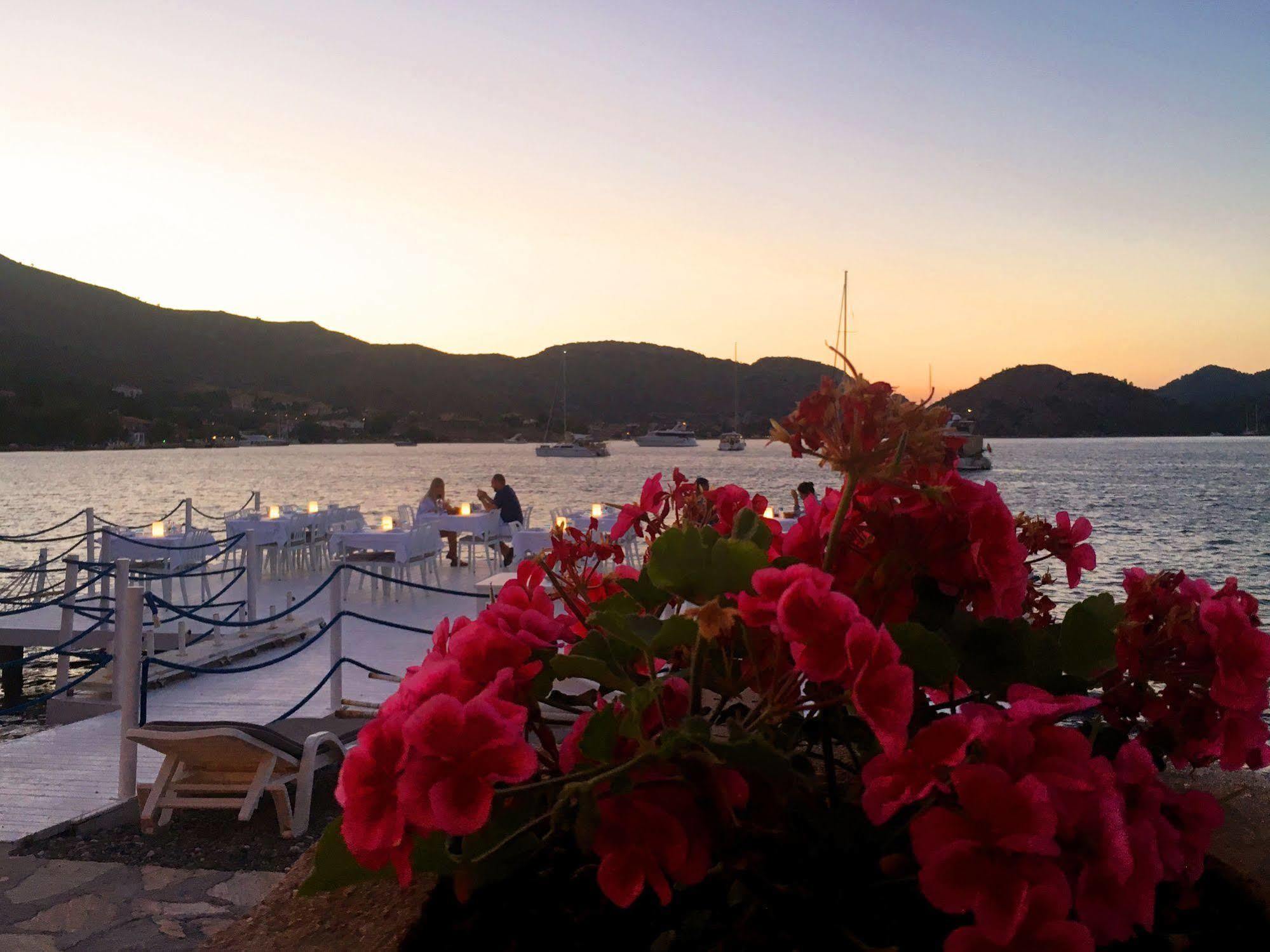 Beyaz Iskele & Restaurant Hotel