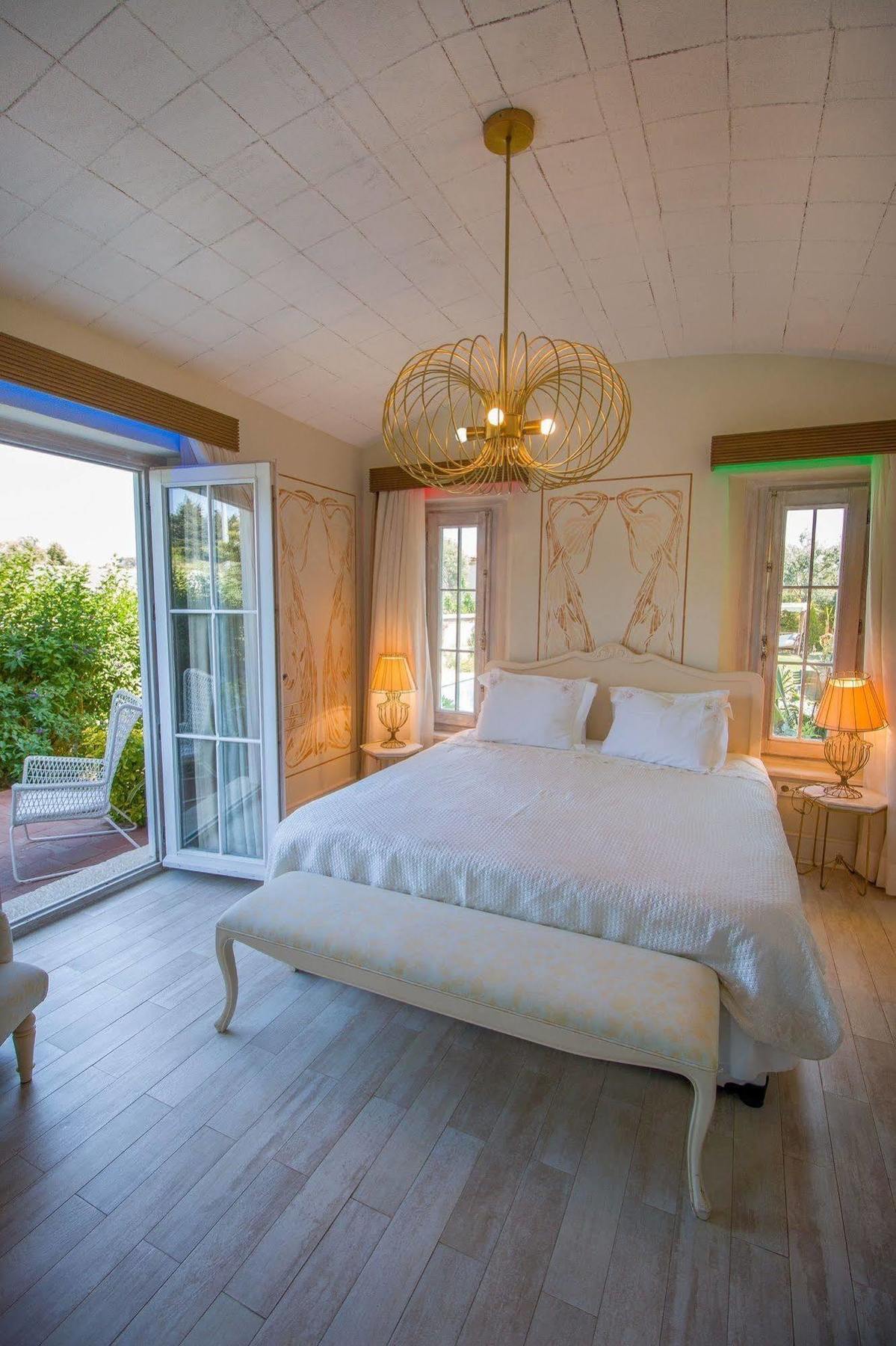 Bed & Breakfast On Alacati