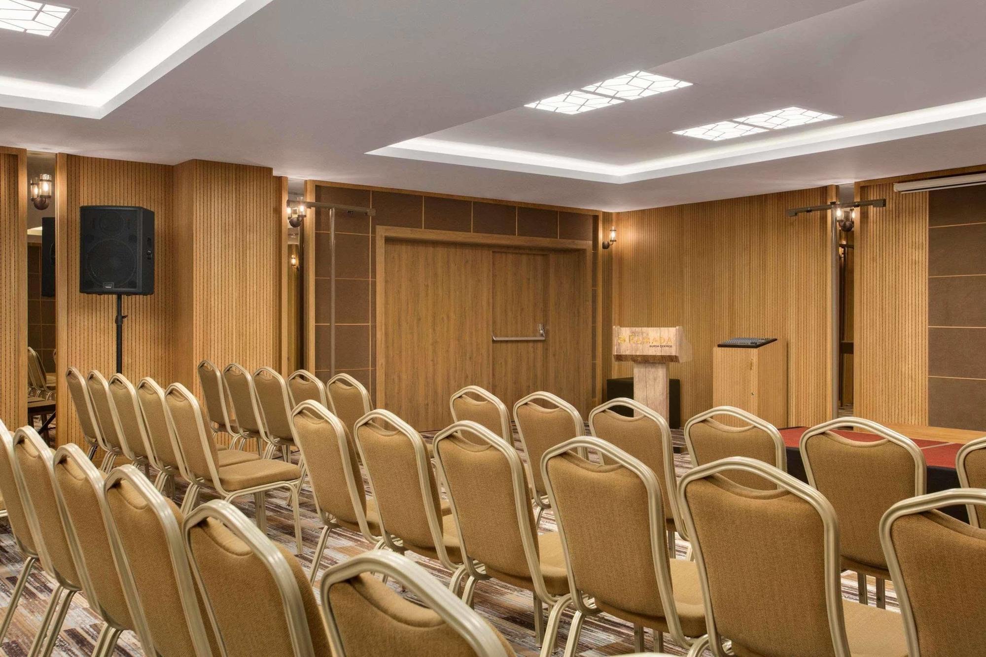 Ramada By Wyndham Cekirge Thermal &