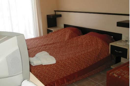 Himeros Hotel
