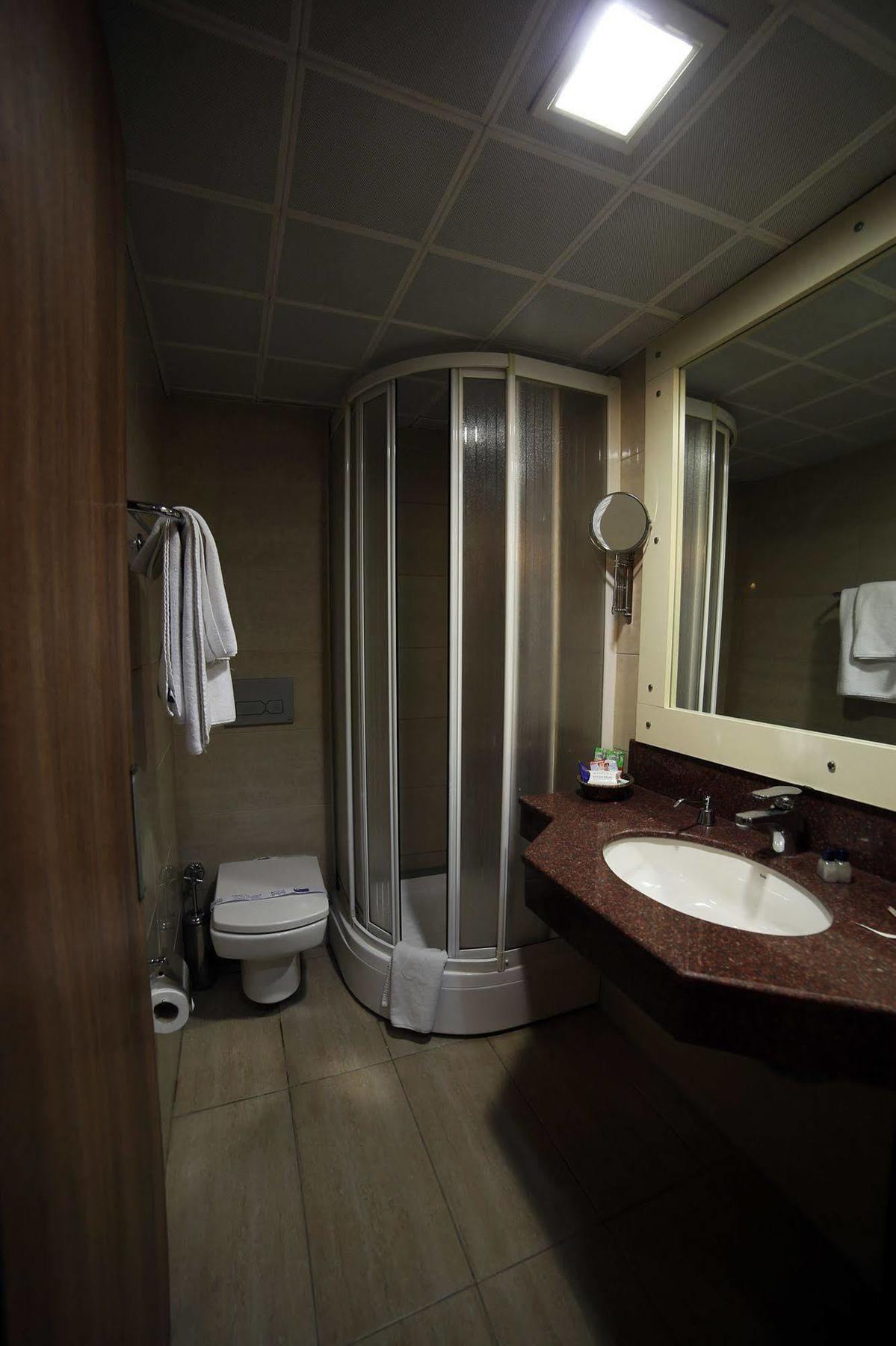 Marina Hotel 3*