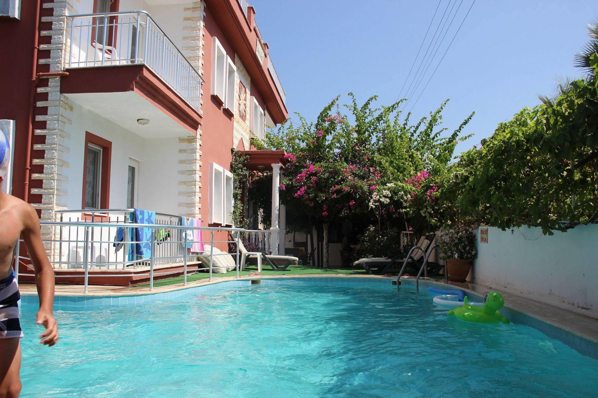 Yakut Aparthotel