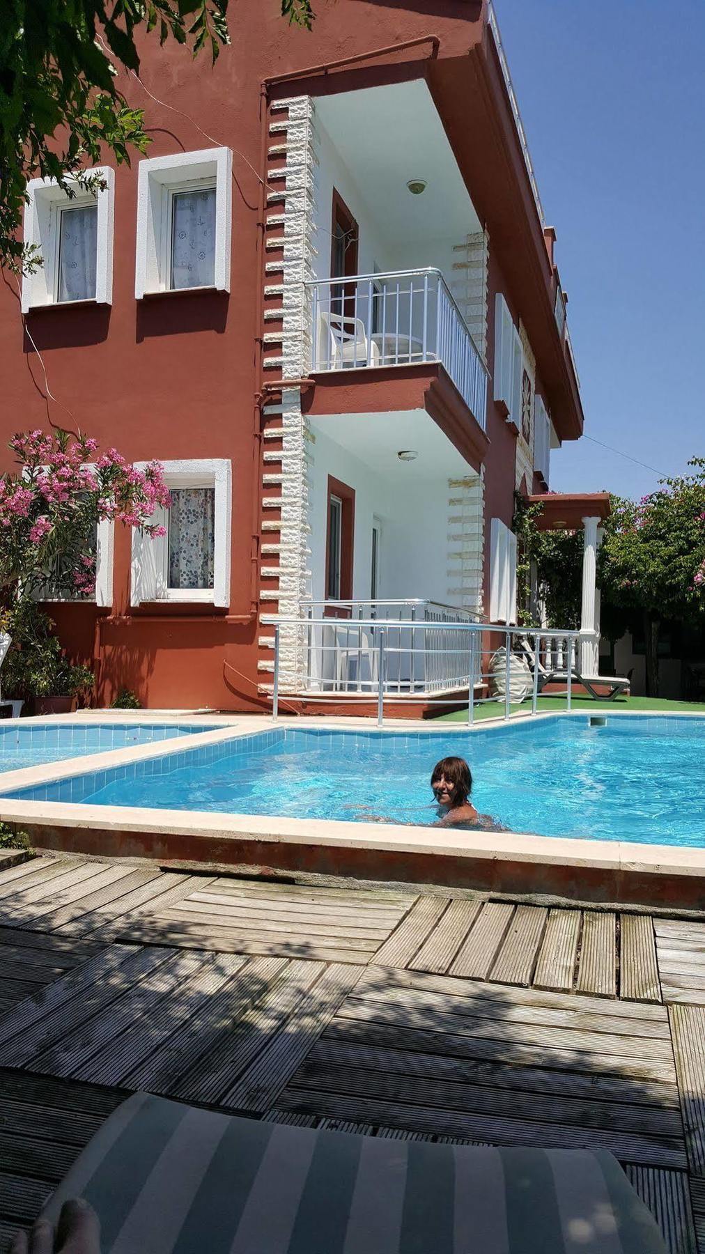 Yakut Aparthotel 3*