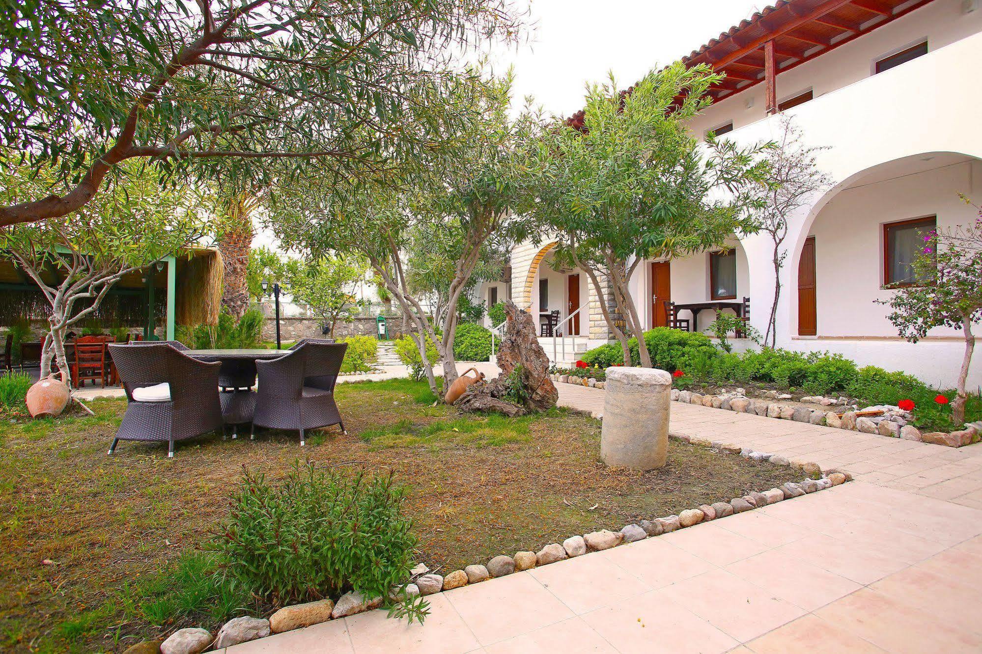 Velena Hotel