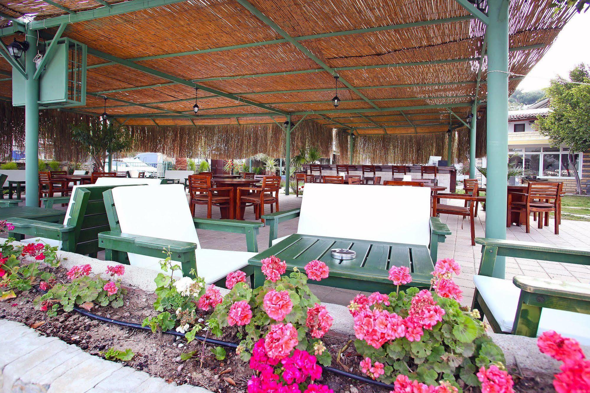 Hotel Velena *