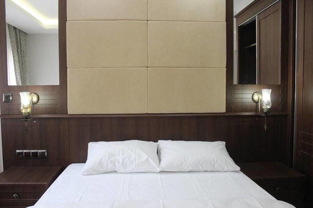 Hotel My
