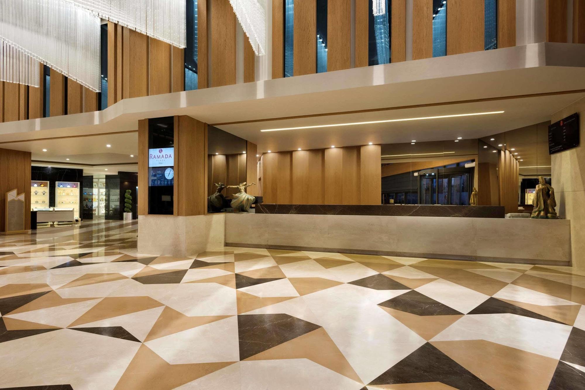 Hotel Ramada Plaza By Wyndham 5*