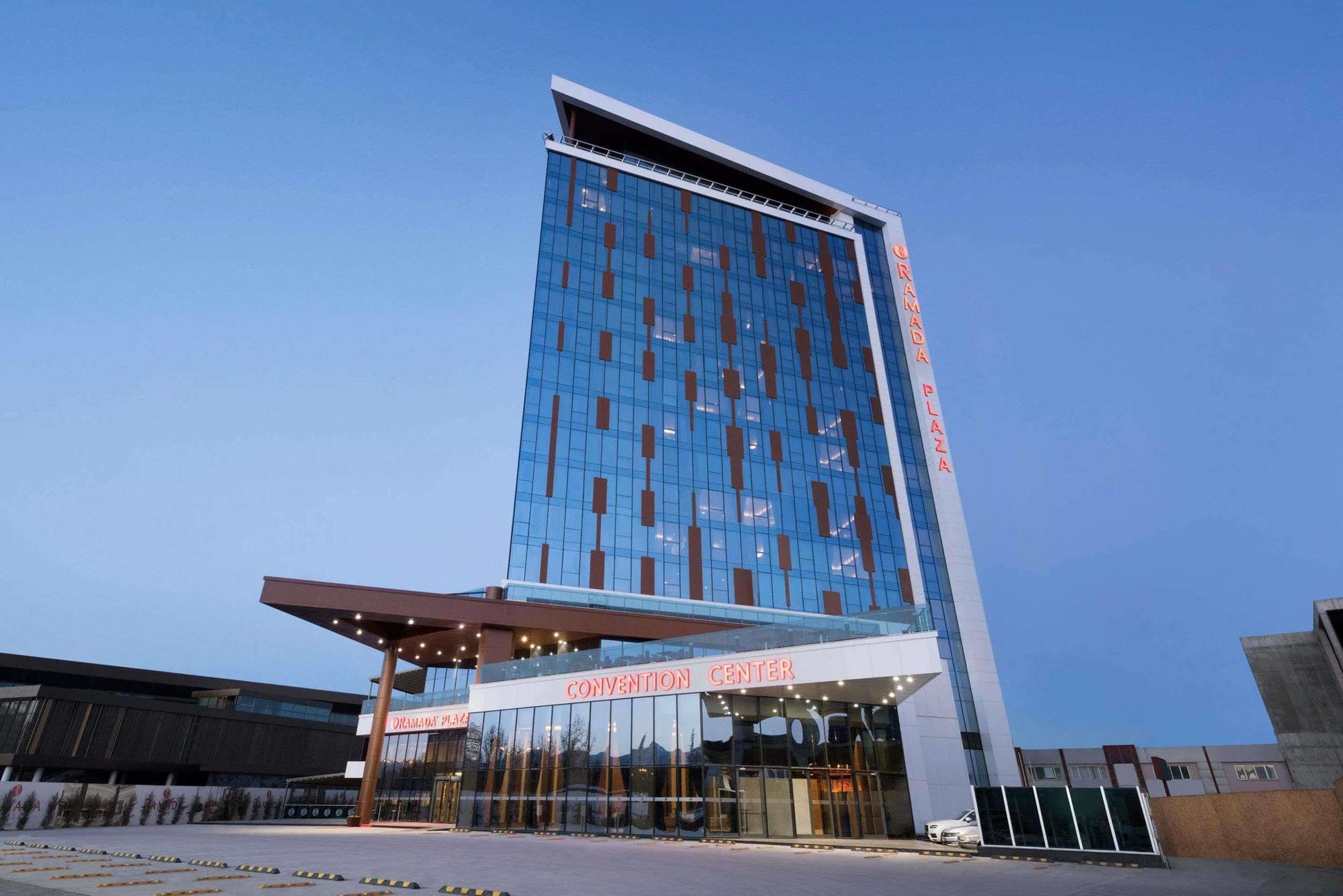 Ramada Plaza By Wyndham