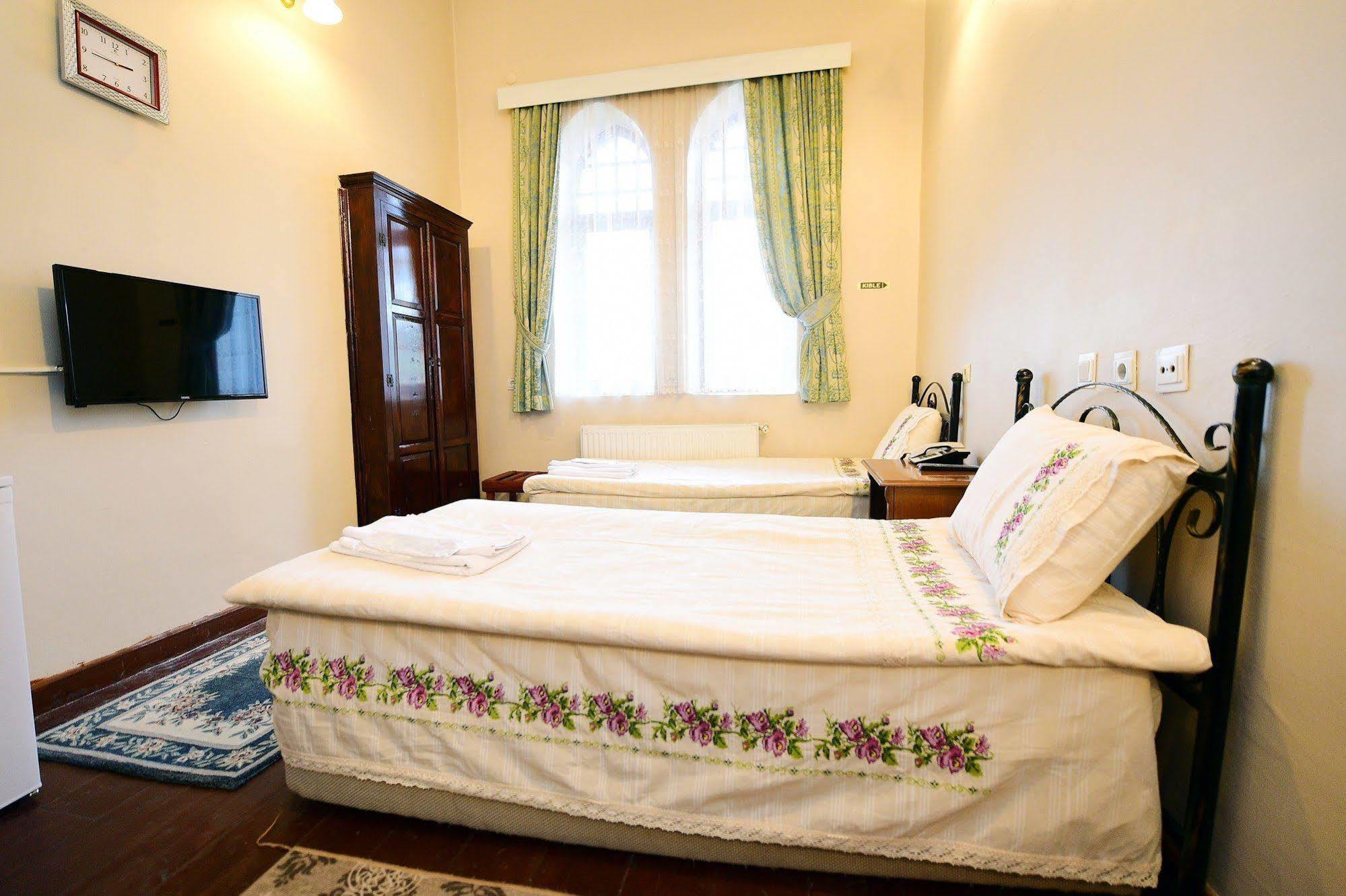 Osmanli Saray Oteli