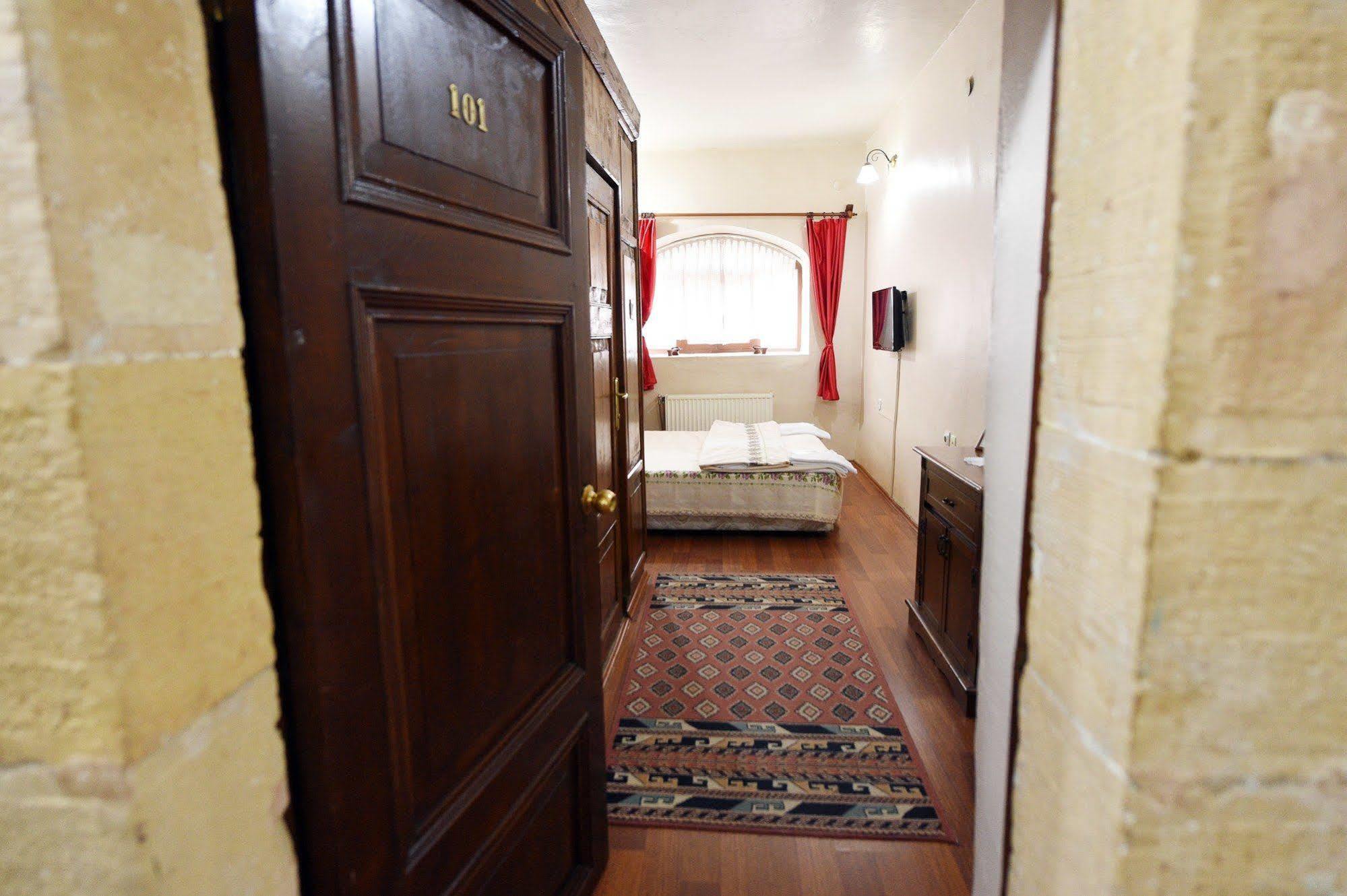 Hotel Osmanli Saray Oteli *