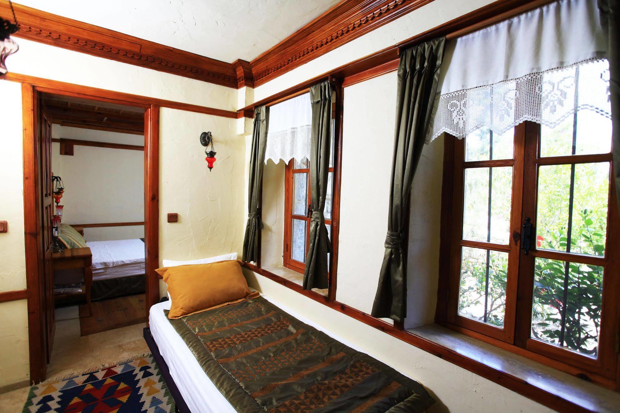 Hotel Tuerk Evi 4*