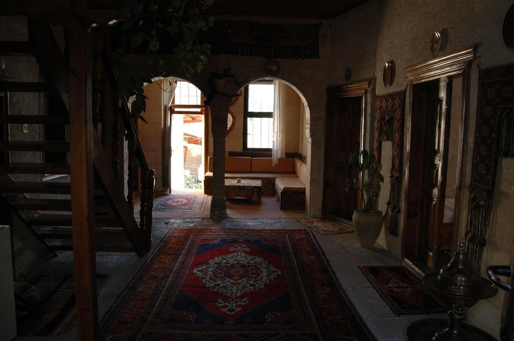 Melis Cave Hotel 3*