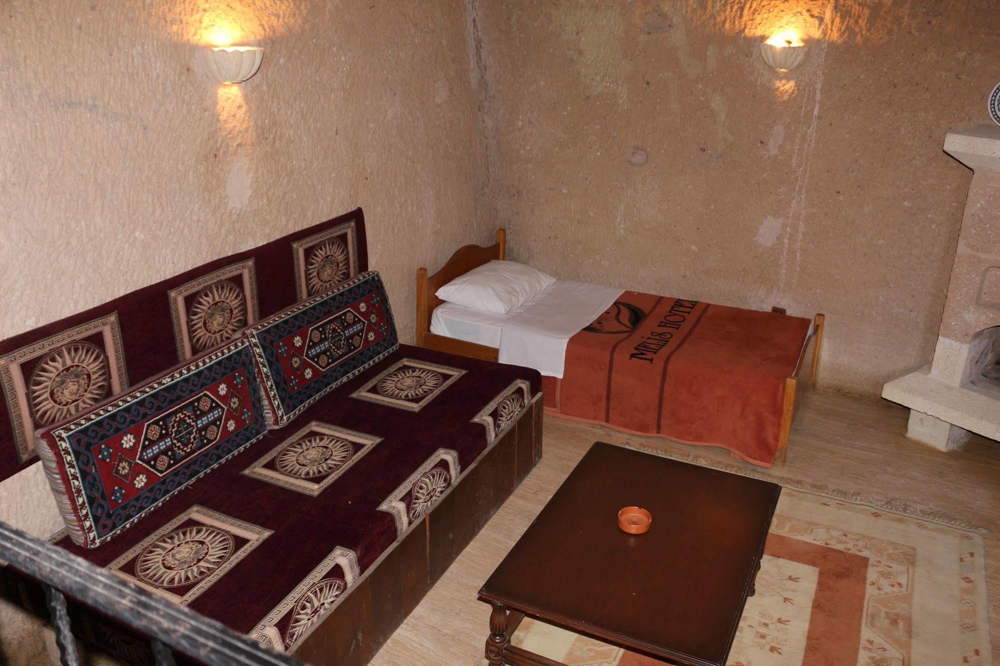 Melis Cave 3*