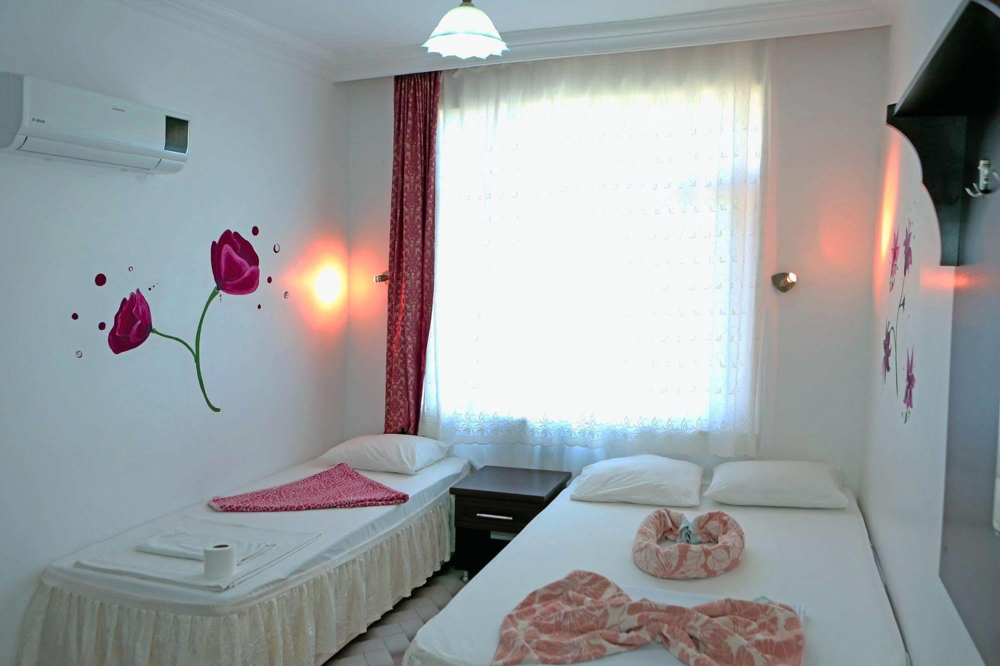 Santosa Guest house Kas