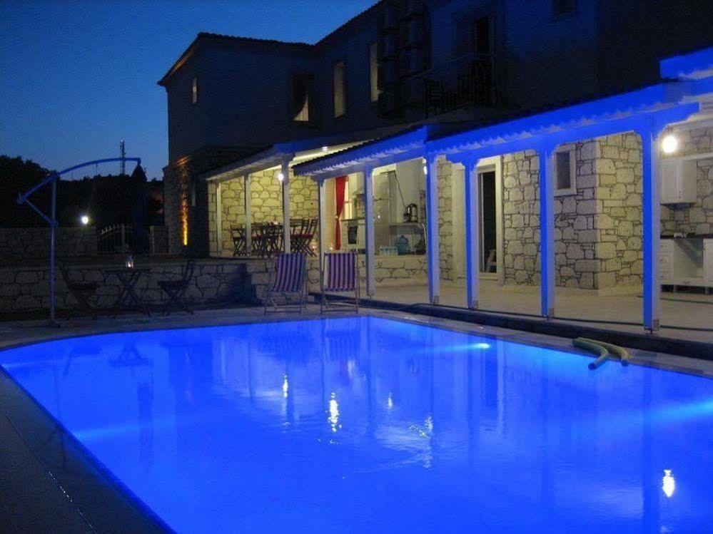 Alaris Bed & Breakfast 2*