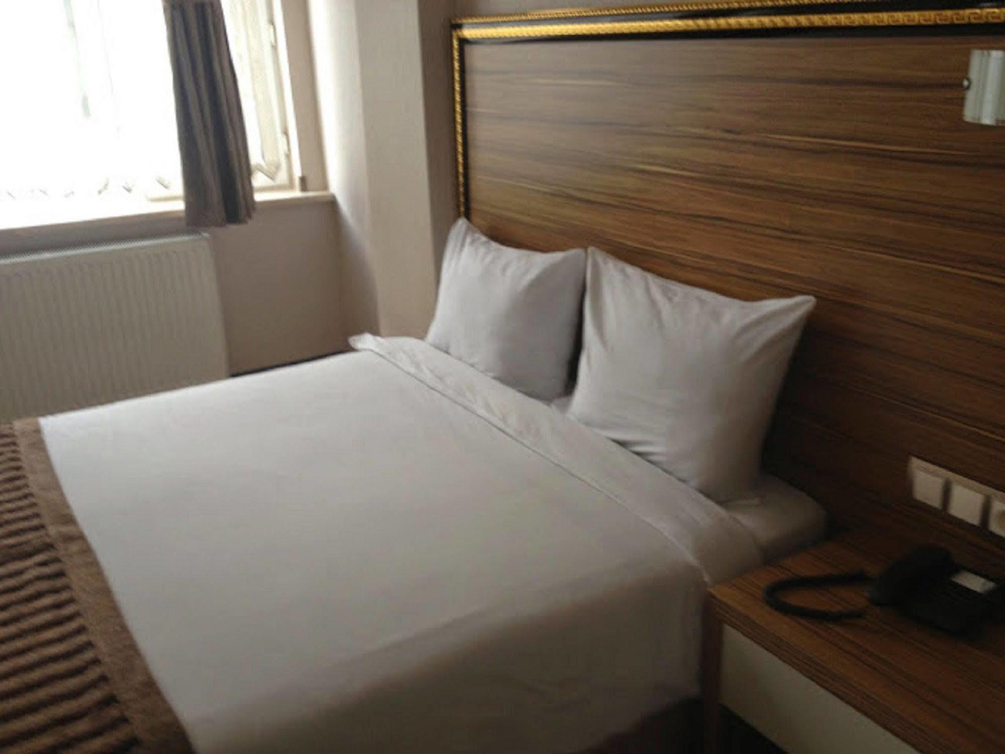 Buyuk Hotel 3*