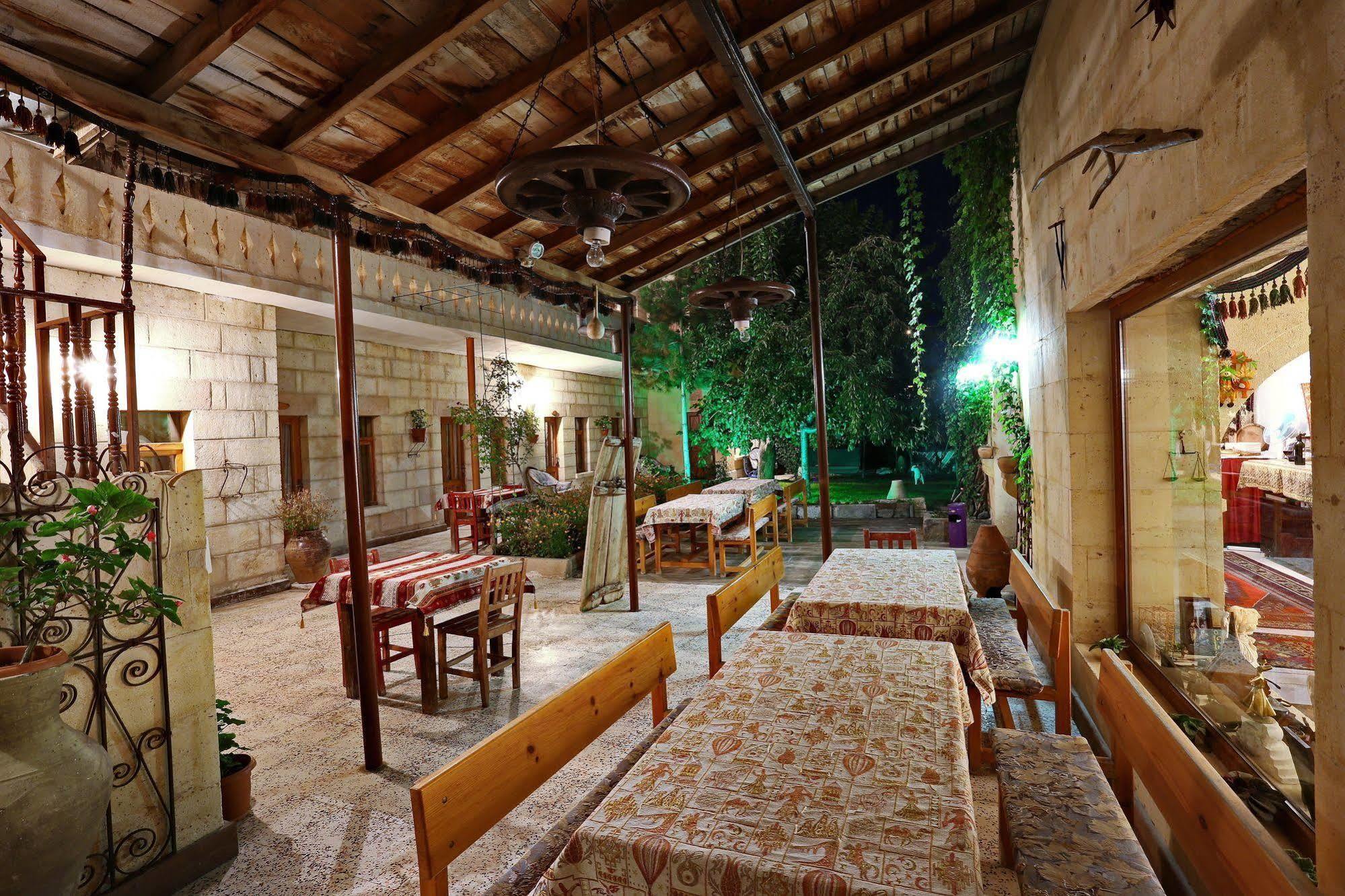 Anatolia Raymonde Cave House *