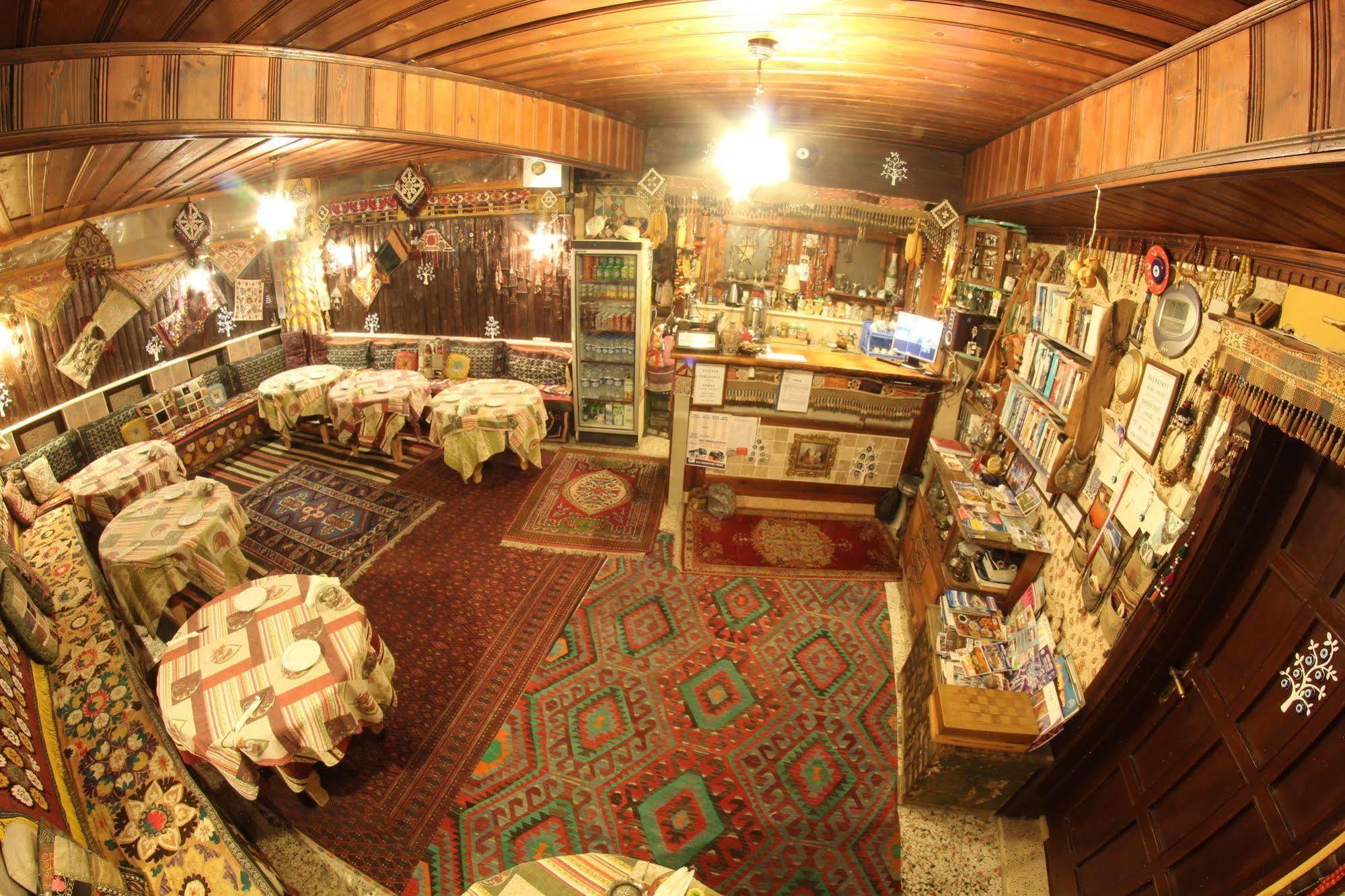 Homeros & Guest house *