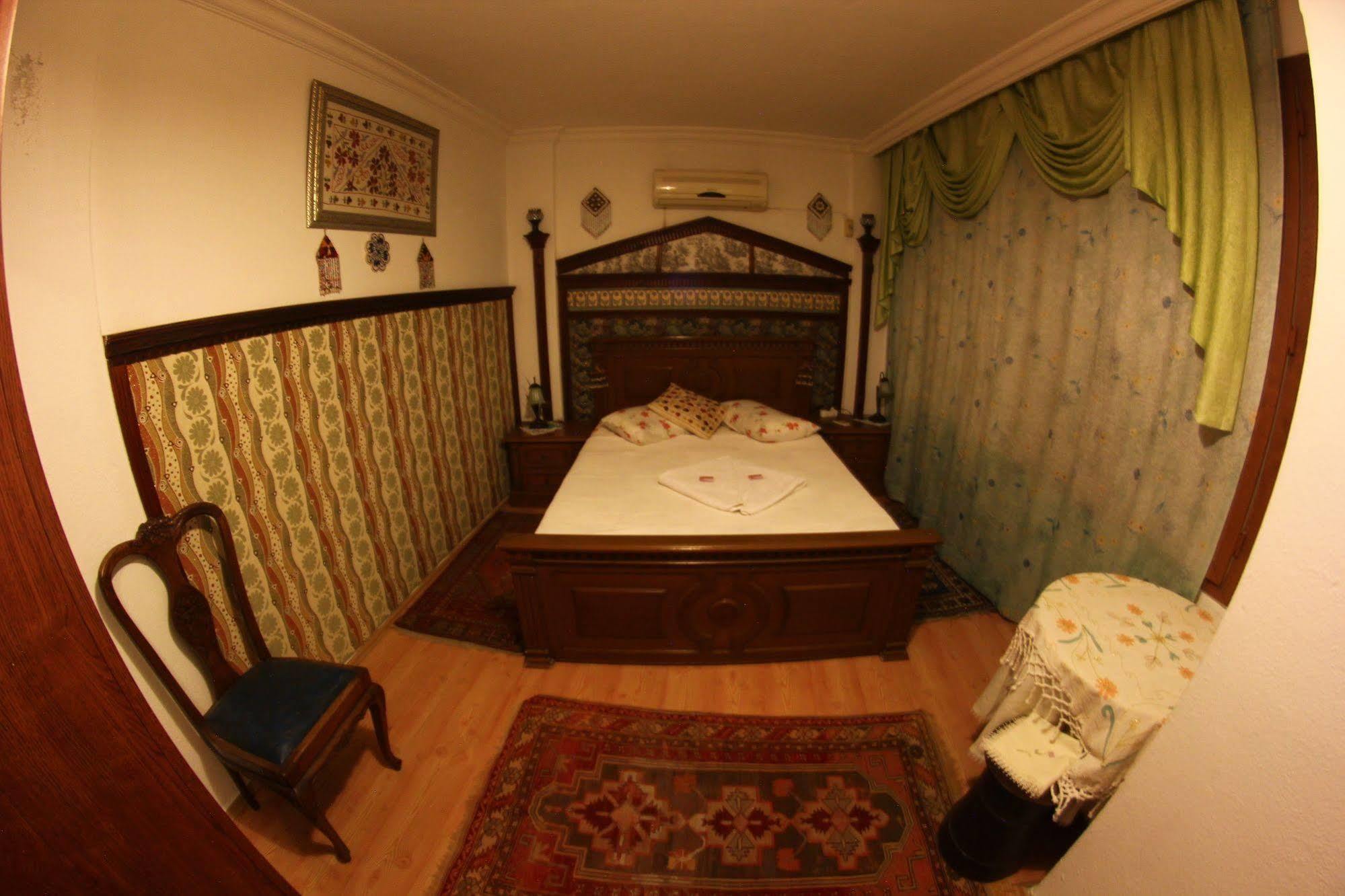 Homeros & Guest house