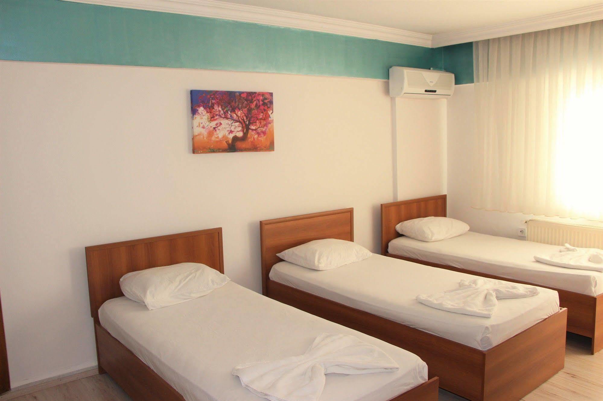 Hotel Grand Ece 3*