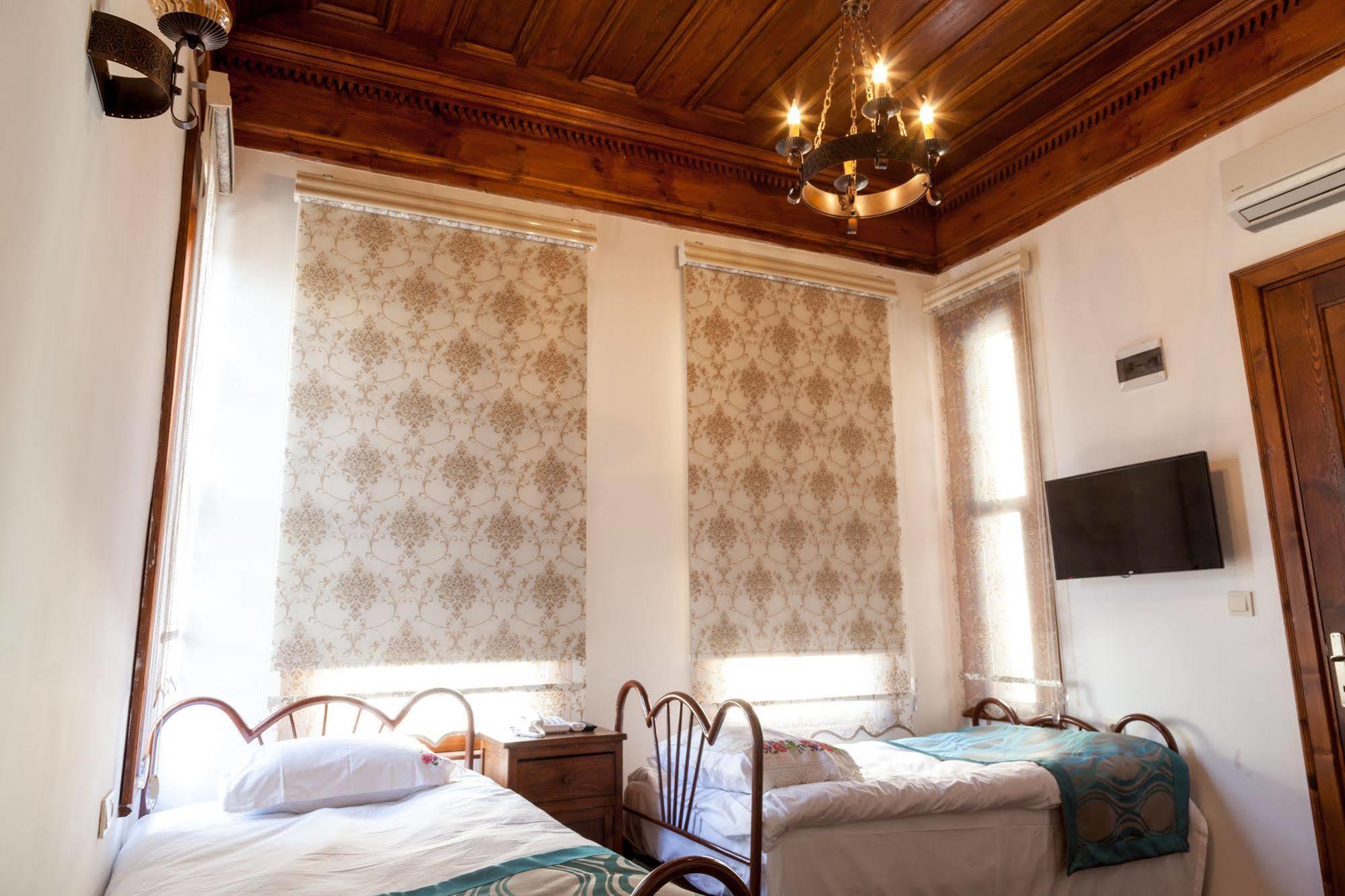Lal 3* Bursa