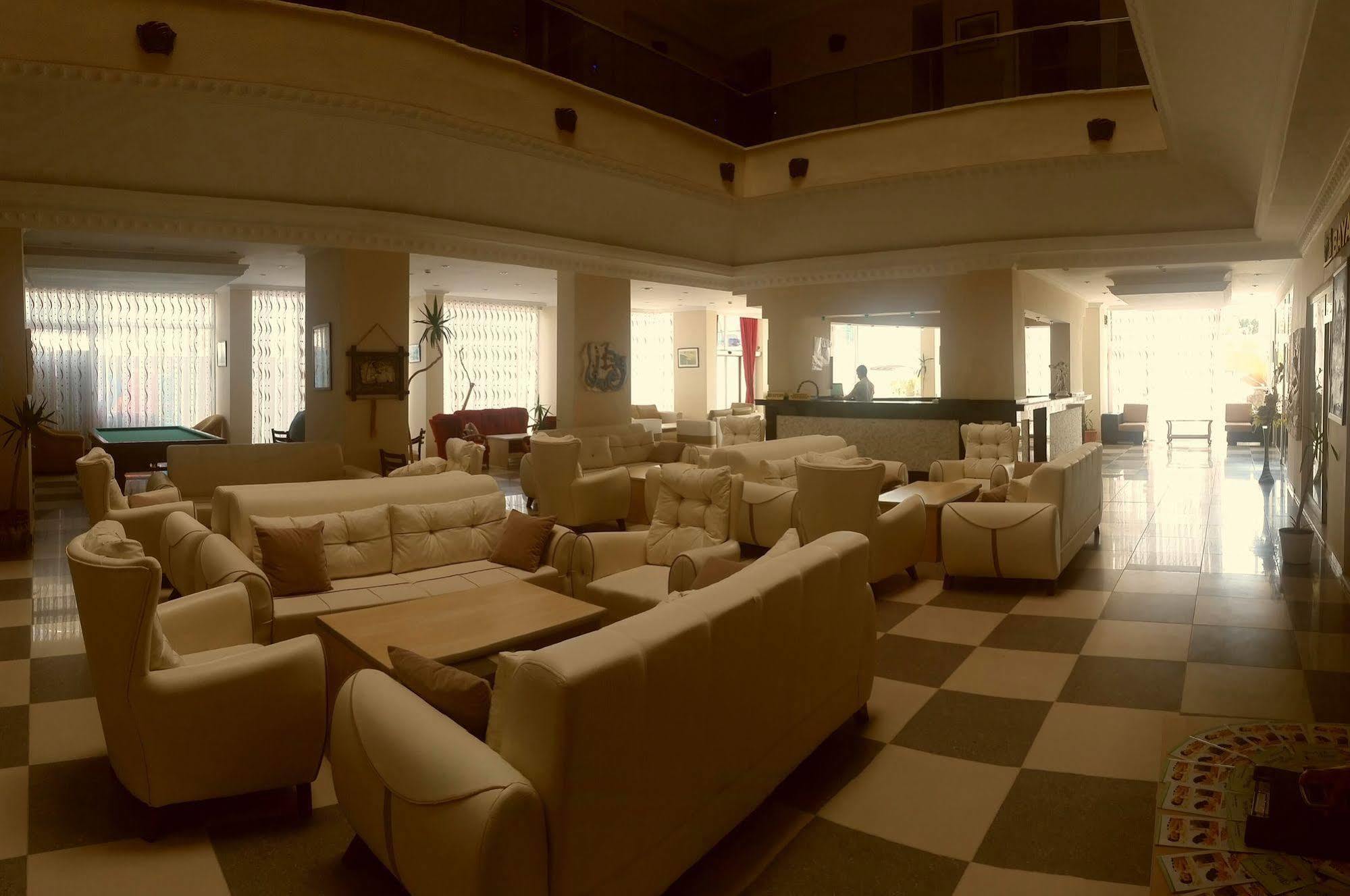 Club Bayar Hotel 3*