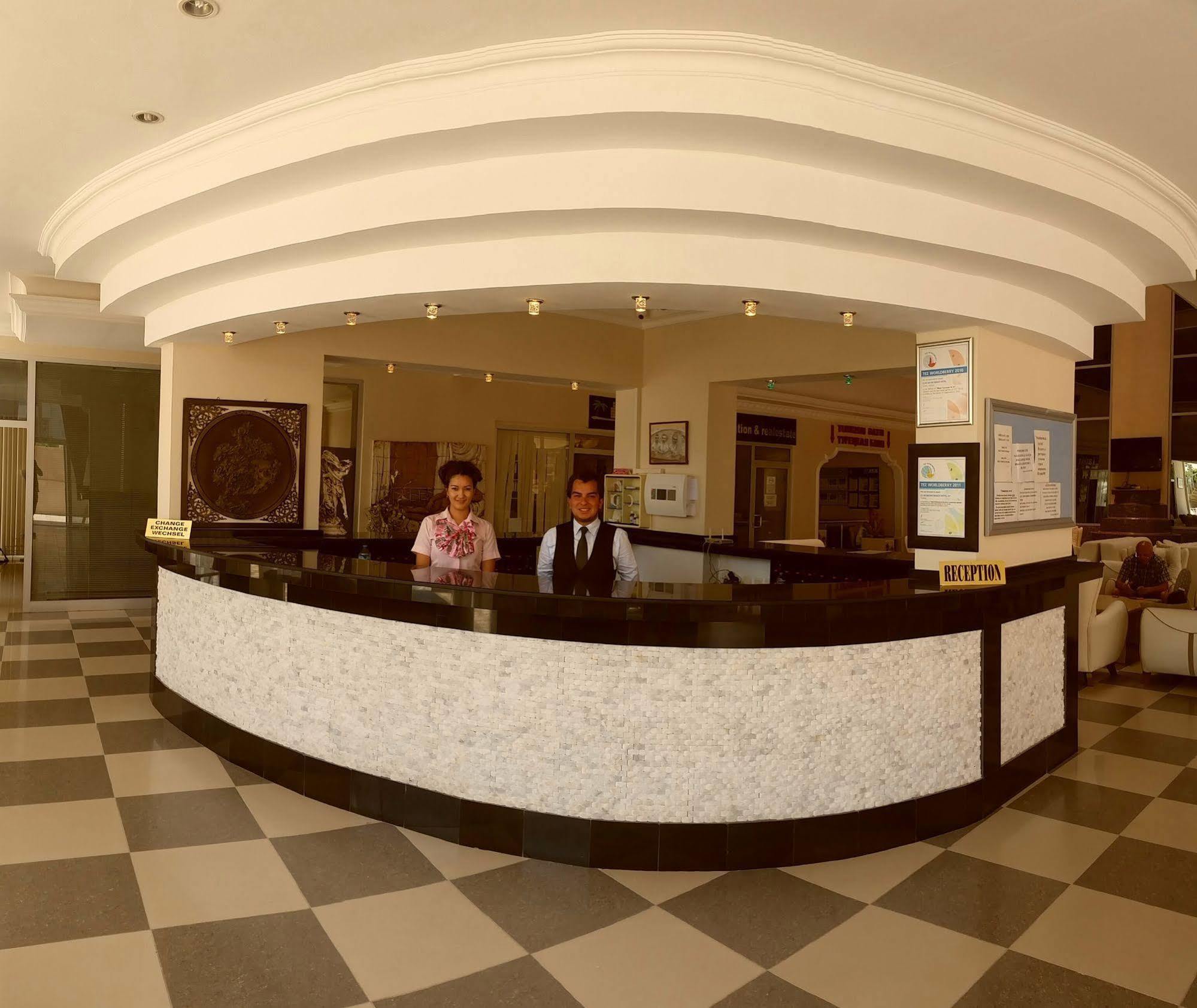 Hotel Club Bayar 3*